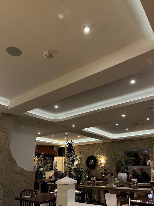 Akoestische plafondpanelen voor naadloos plafond - Afbeelding 3