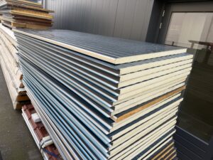 Wandpanelen | 36 x 2480mm | 40mm | RAL 7016 / RAL 9002
